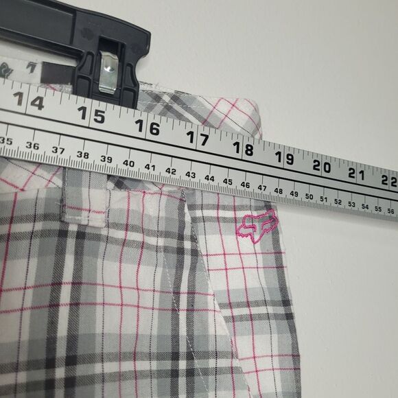 y2k Fox Racing gray pink white plaid Bermuda shorts size 11 NWT - Picture 5 of 7